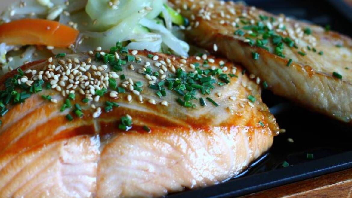 Fisch-Teriyaki-Menü